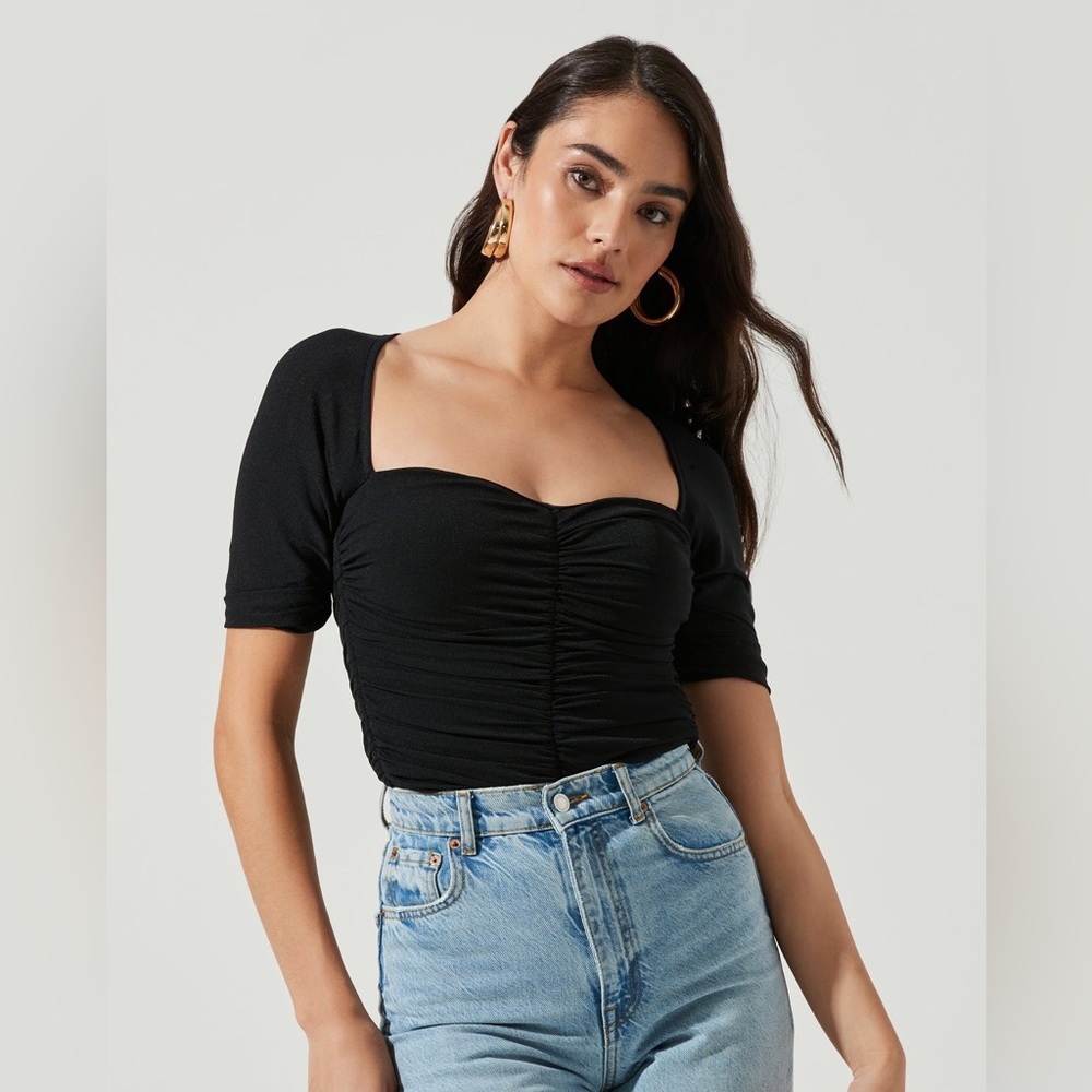 ASTR The Label Black Ruched Square Neck Zelda Bodysuit Medium